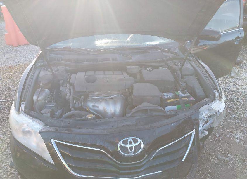 Photo 10 of 2011 Toyota Camry LE (VIN 4T4BF3EK2BR218697)