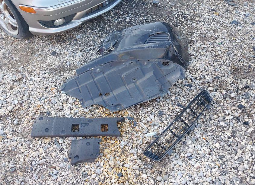 Photo 12 of 2011 Toyota Camry LE (VIN 4T4BF3EK2BR218697)