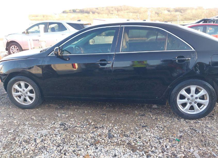 Photo 15 of 2011 Toyota Camry LE (VIN 4T4BF3EK2BR218697)