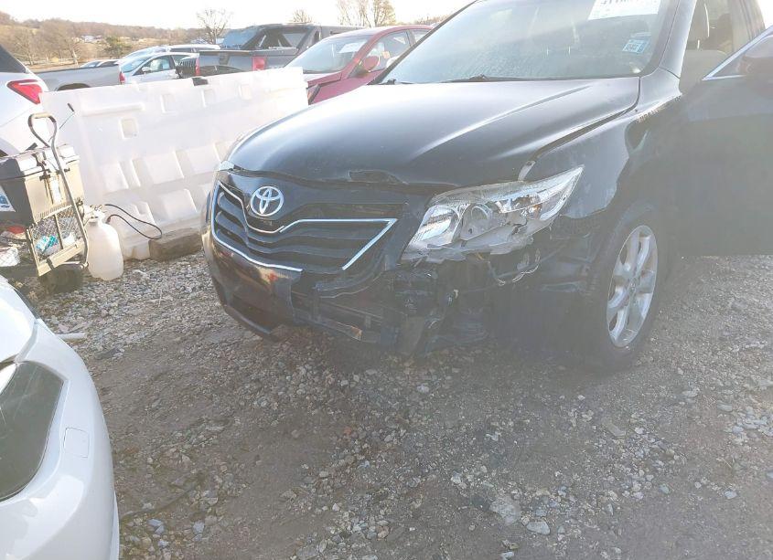 Photo 6 of 2011 Toyota Camry LE (VIN 4T4BF3EK2BR218697)