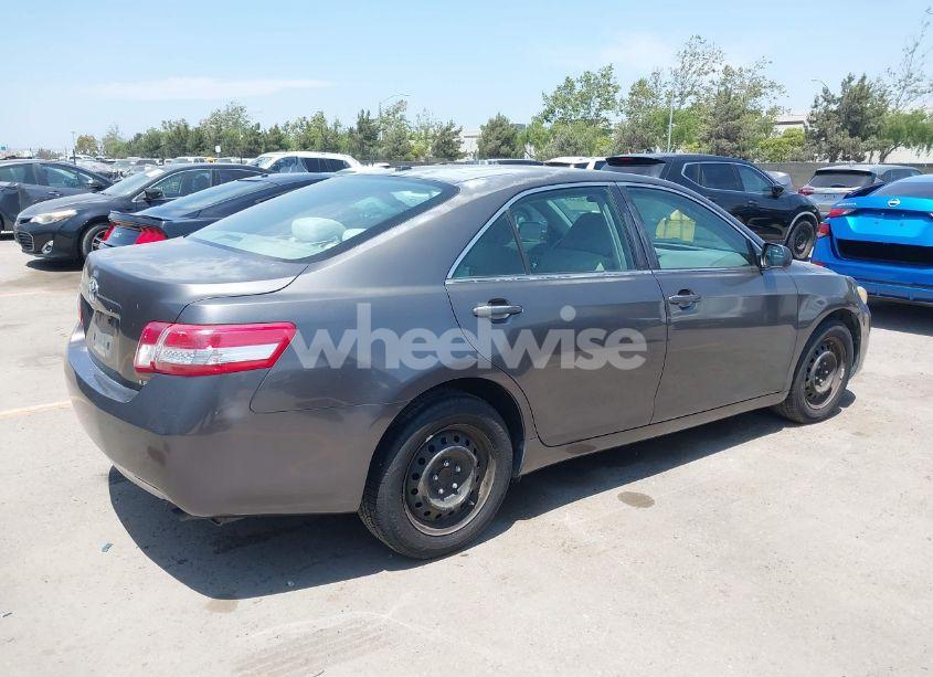 Photo 4 of 2011 Toyota Camry LE (VIN 4T4BF3EK2BR219008)