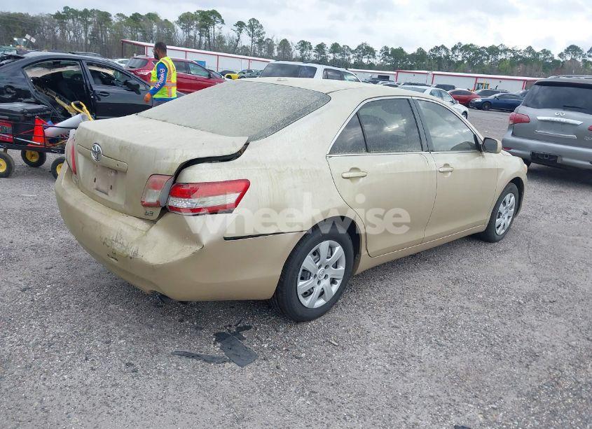 Photo 4 of 2010 Toyota Camry LE (VIN 4T4BF3EK3AR002257)