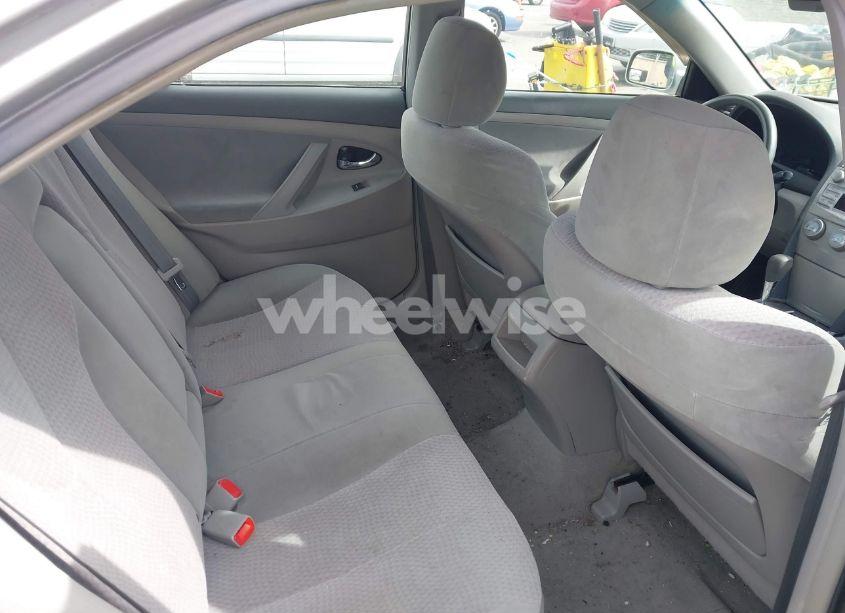 Photo 8 of 2010 Toyota Camry LE (VIN 4T4BF3EK3AR007541)