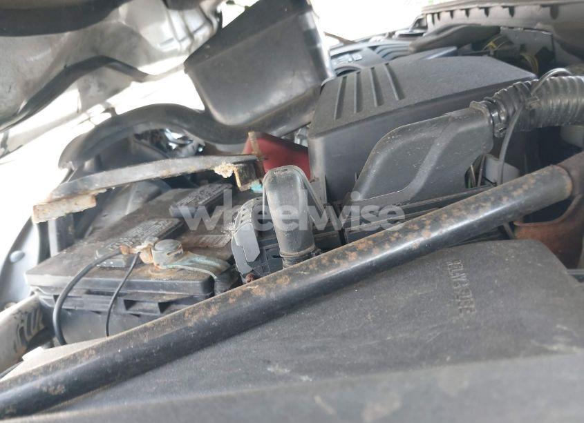 Photo 10 of 2010 Toyota Camry LE/SE/XLE (VIN 4T4BF3EK3AR009631)