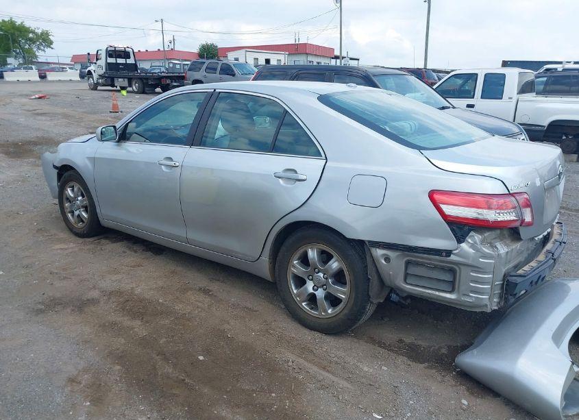 Photo 3 of 2010 Toyota Camry LE (VIN 4T4BF3EK3AR020452)