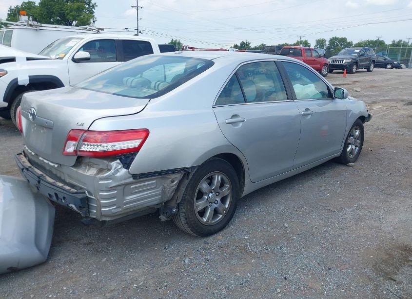 Photo 4 of 2010 Toyota Camry LE (VIN 4T4BF3EK3AR020452)