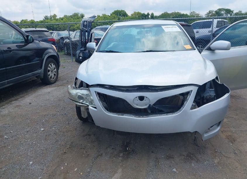 Photo 6 of 2010 Toyota Camry LE (VIN 4T4BF3EK3AR020452)