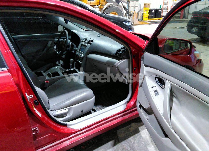 Photo 5 of 2010 Toyota Camry LE (VIN 4T4BF3EK3AR025487)