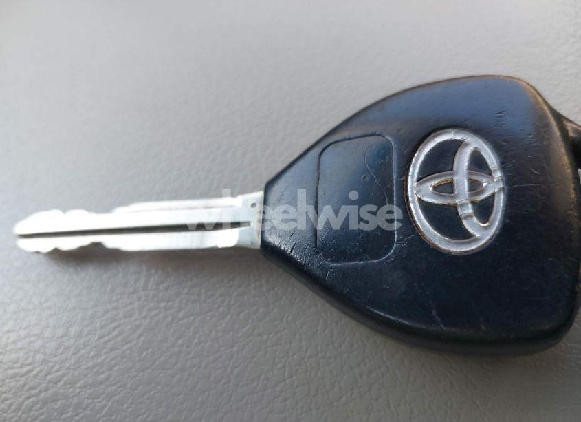 Photo 11 of 2010 Toyota Camry LE (VIN 4T4BF3EK3AR028325)