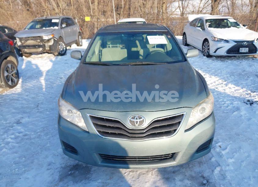Photo 12 of 2010 Toyota Camry LE (VIN 4T4BF3EK3AR028325)