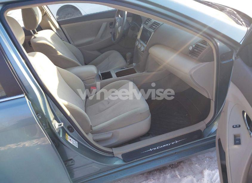 Photo 5 of 2010 Toyota Camry LE (VIN 4T4BF3EK3AR028325)