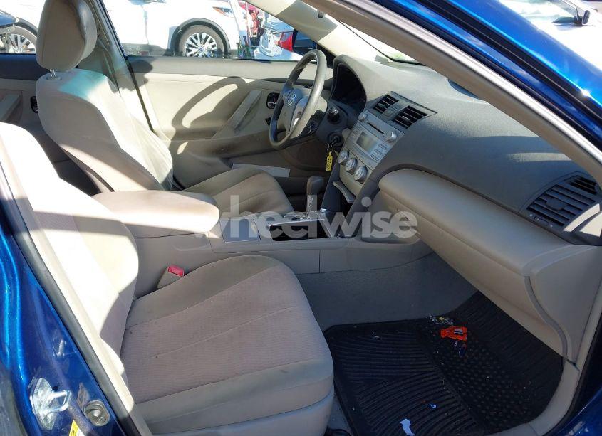 Photo 5 of 2010 Toyota Camry LE (VIN 4T4BF3EK3AR030608)