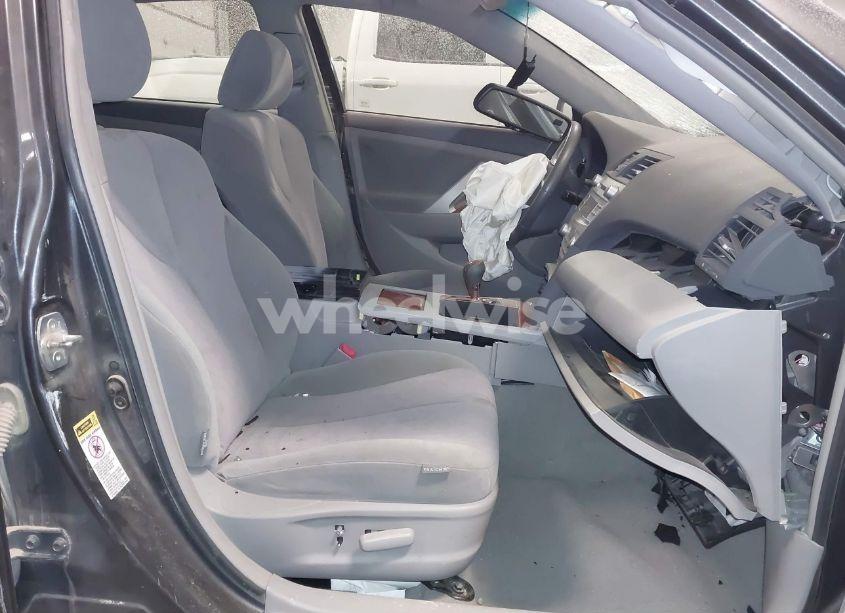 Photo 5 of 2010 Toyota Camry XLE (VIN 4T4BF3EK3AR038689)