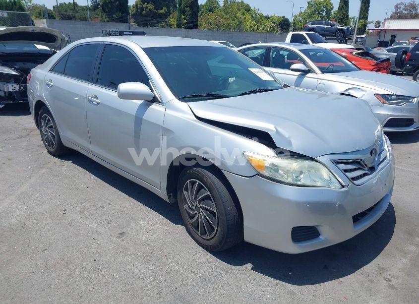 2010 Toyota Camry LE/SE/XLE (VIN 4T4BF3EK3AR048896) main photo