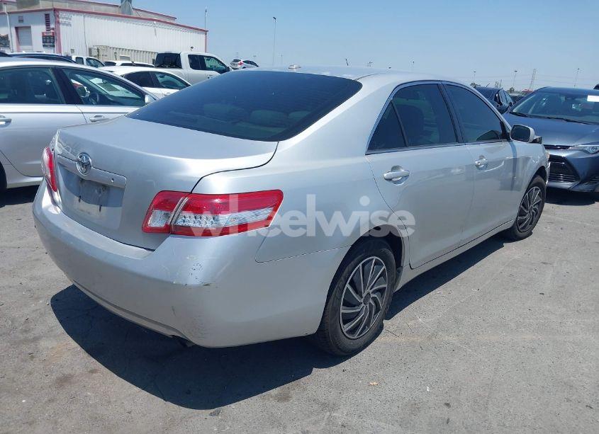 Photo 4 of 2010 Toyota Camry LE/SE/XLE (VIN 4T4BF3EK3AR048896)