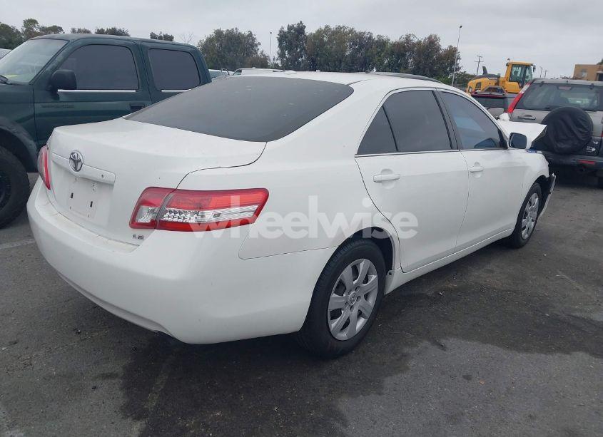 Photo 4 of 2010 Toyota Camry LE (VIN 4T4BF3EK3AR050261)