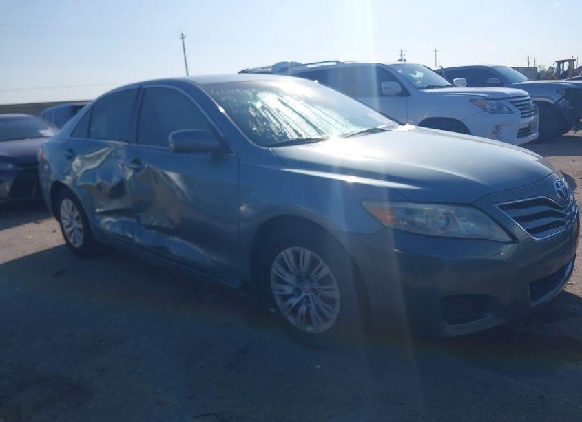 2010 Toyota Camry LE (VIN 4T4BF3EK3AR051295) main photo