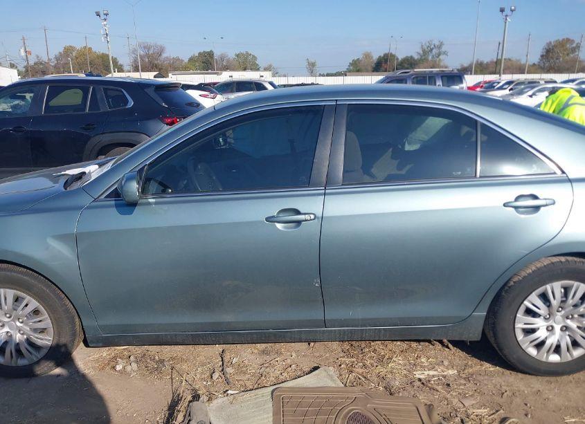 Photo 14 of 2010 Toyota Camry LE (VIN 4T4BF3EK3AR051295)