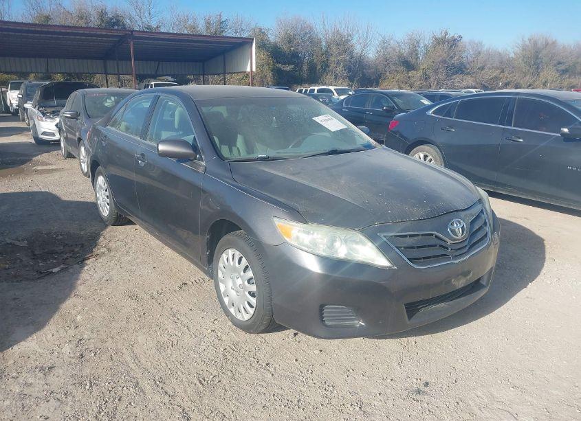 2010 Toyota Camry LE (VIN 4T4BF3EK3AR052026) main photo