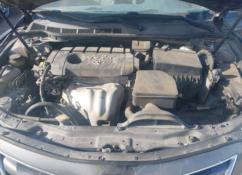 Photo 10 of 2010 Toyota Camry LE (VIN 4T4BF3EK3AR052026)