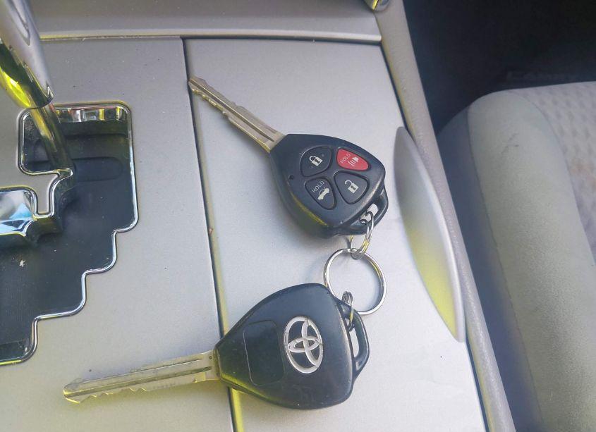 Photo 11 of 2010 Toyota Camry LE (VIN 4T4BF3EK3AR052026)