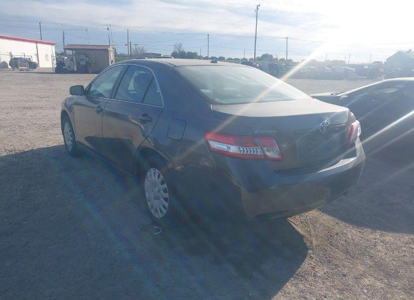 Photo 3 of 2010 Toyota Camry LE (VIN 4T4BF3EK3AR052026)