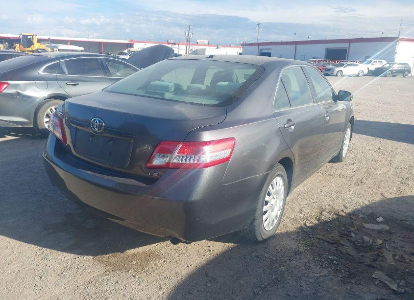 Photo 4 of 2010 Toyota Camry LE (VIN 4T4BF3EK3AR052026)