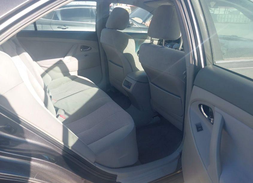 Photo 8 of 2010 Toyota Camry LE (VIN 4T4BF3EK3AR052026)