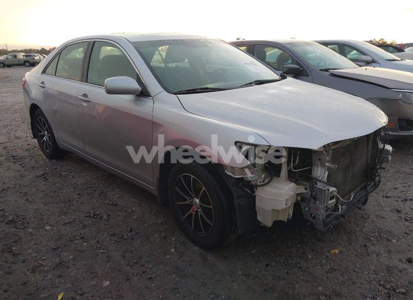 2010 Toyota Camry LE (VIN 4T4BF3EK3AR064953) main photo