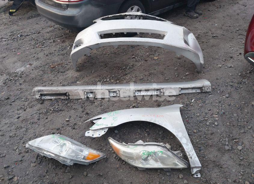 Photo 12 of 2010 Toyota Camry LE (VIN 4T4BF3EK3AR064953)