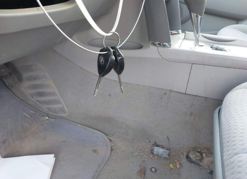 Photo 11 of 2010 Toyota Camry LE (VIN 4T4BF3EK3AR073006)