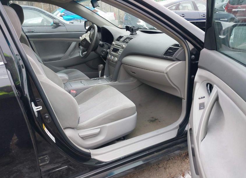 Photo 5 of 2010 Toyota Camry LE (VIN 4T4BF3EK3AR077248)