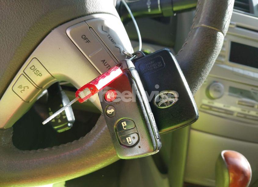 Photo 11 of 2011 Toyota Camry XLE (VIN 4T4BF3EK3BR100593)