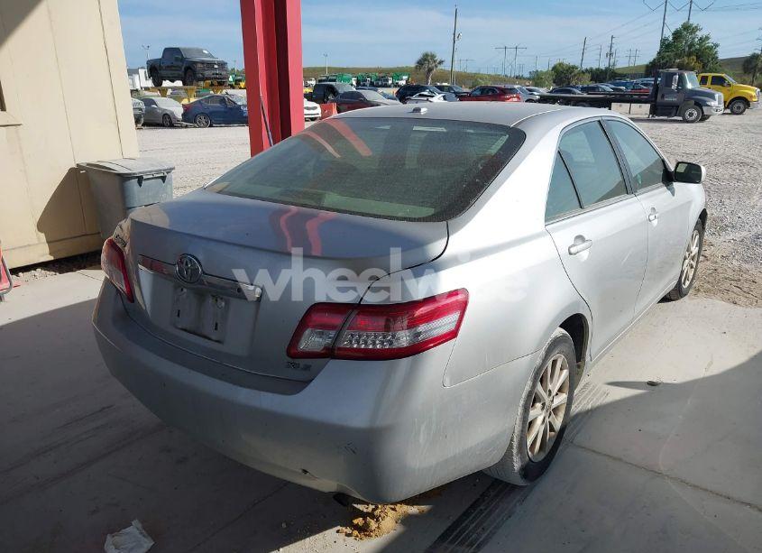 Photo 4 of 2011 Toyota Camry XLE (VIN 4T4BF3EK3BR100593)