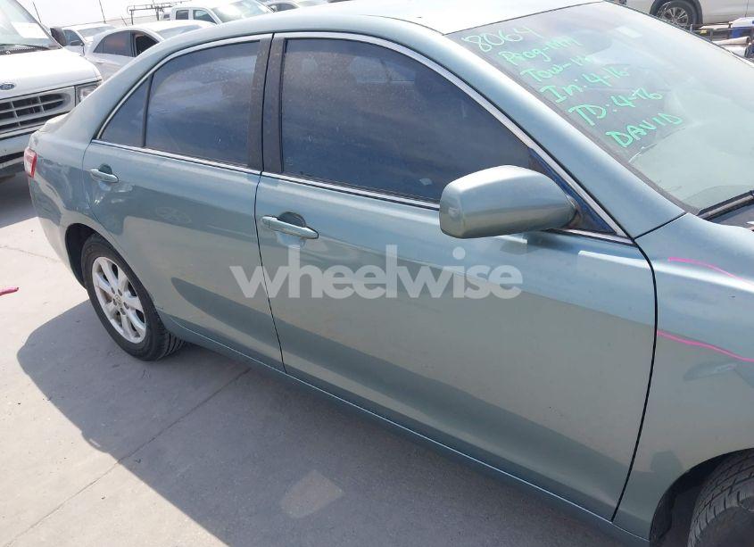 Photo 13 of 2011 Toyota Camry LE (VIN 4T4BF3EK3BR102120)