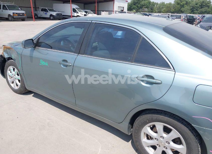 Photo 14 of 2011 Toyota Camry LE (VIN 4T4BF3EK3BR102120)