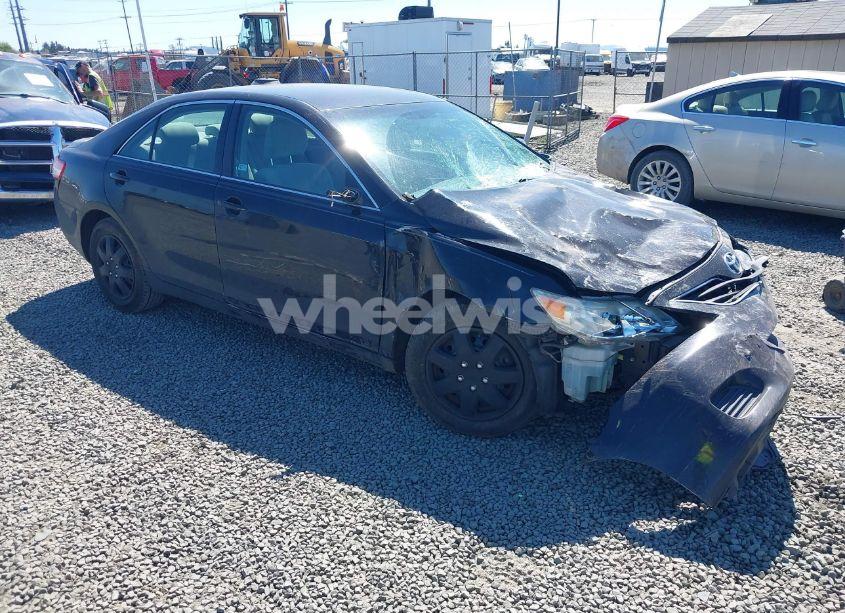 2011 Toyota Camry LE (VIN 4T4BF3EK3BR113070) main photo