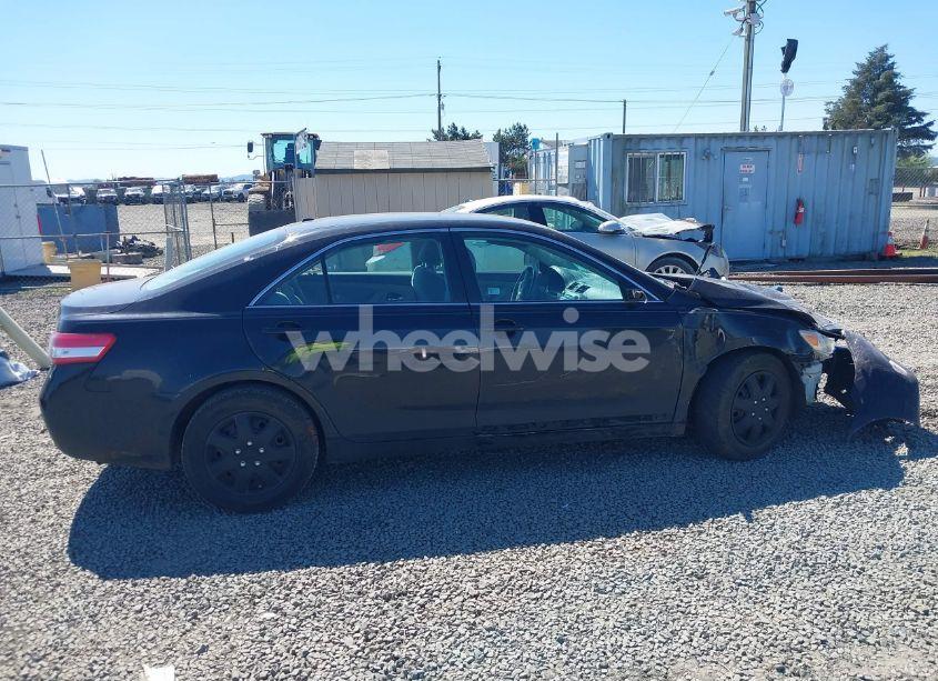 Photo 13 of 2011 Toyota Camry LE (VIN 4T4BF3EK3BR113070)