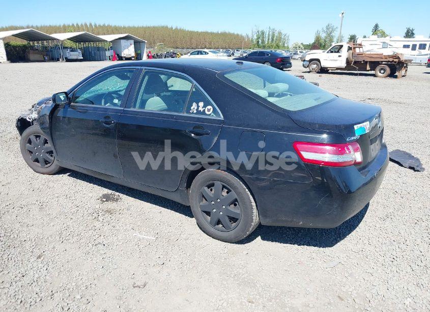 Photo 3 of 2011 Toyota Camry LE (VIN 4T4BF3EK3BR113070)