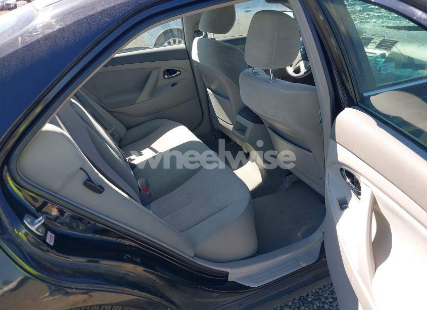 Photo 8 of 2011 Toyota Camry LE (VIN 4T4BF3EK3BR113070)