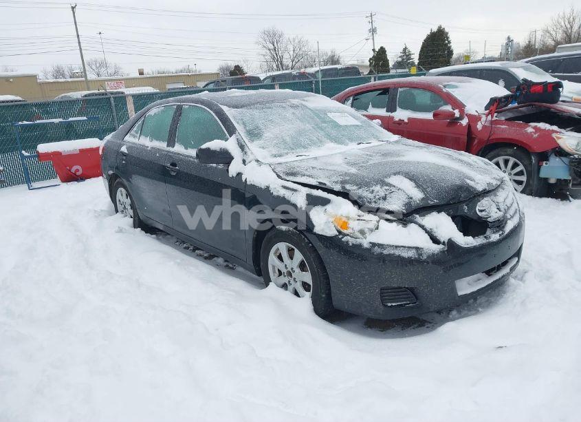 2011 Toyota Camry LE (VIN 4T4BF3EK3BR117720) main photo