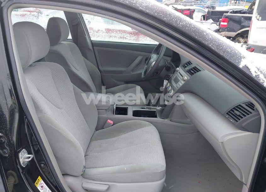 Photo 5 of 2011 Toyota Camry LE (VIN 4T4BF3EK3BR117720)