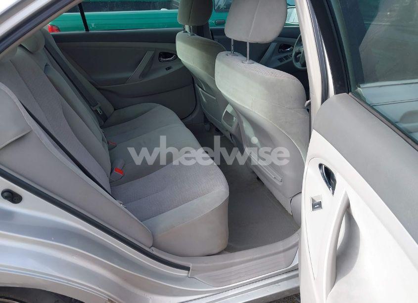 Photo 8 of 2011 Toyota Camry LE (VIN 4T4BF3EK3BR121962)