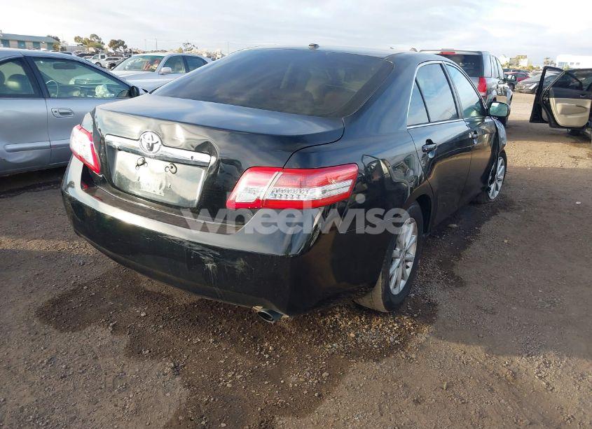 Photo 4 of 2011 Toyota Camry XLE (VIN 4T4BF3EK3BR124733)