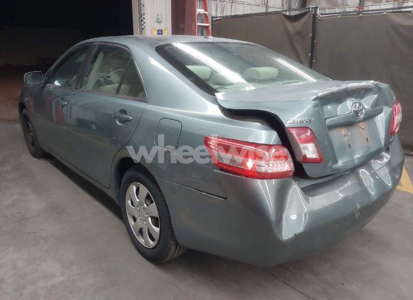 Photo 3 of 2011 Toyota Camry LE (VIN 4T4BF3EK3BR136333)