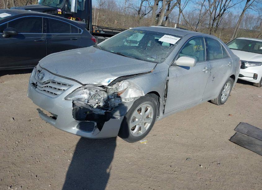 Photo 2 of 2011 Toyota Camry LE (VIN 4T4BF3EK3BR145291)