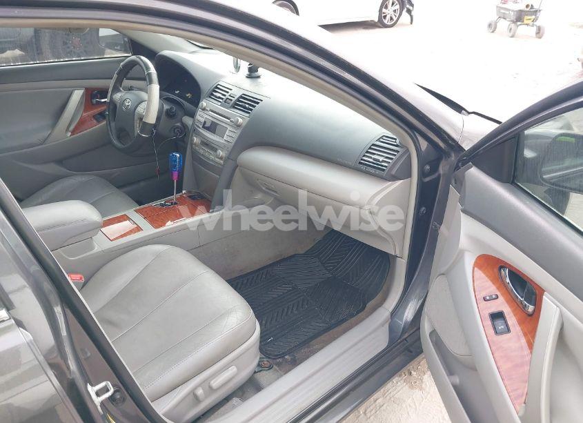 Photo 5 of 2011 Toyota Camry XLE (VIN 4T4BF3EK3BR155951)