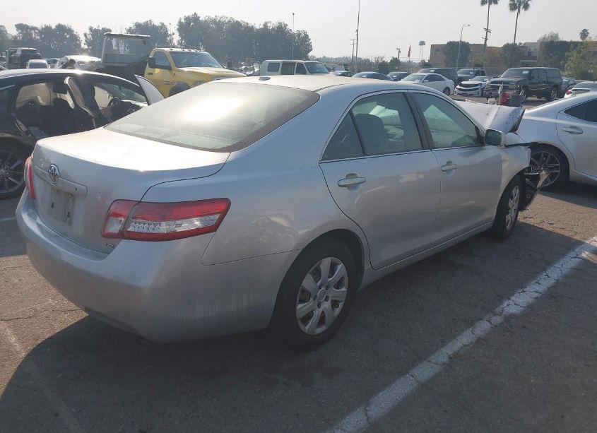 Photo 4 of 2011 Toyota Camry LE (VIN 4T4BF3EK3BR160437)