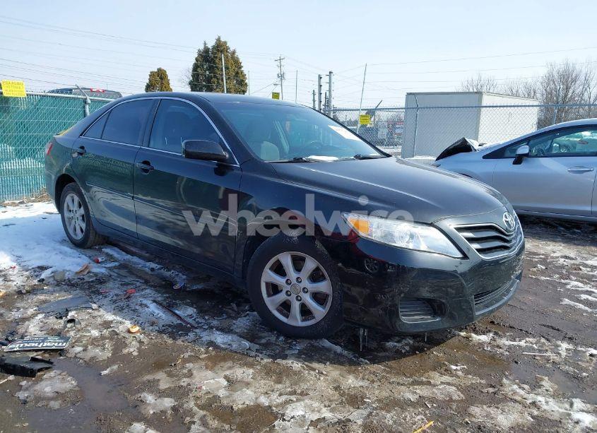 2011 Toyota Camry LE (VIN 4T4BF3EK3BR202489) main photo