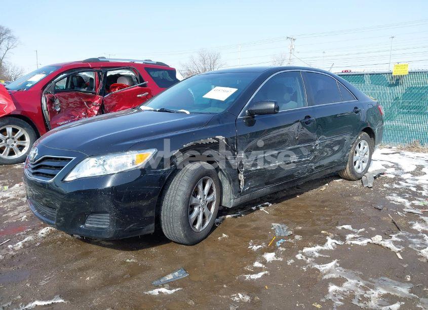 Photo 2 of 2011 Toyota Camry LE (VIN 4T4BF3EK3BR202489)